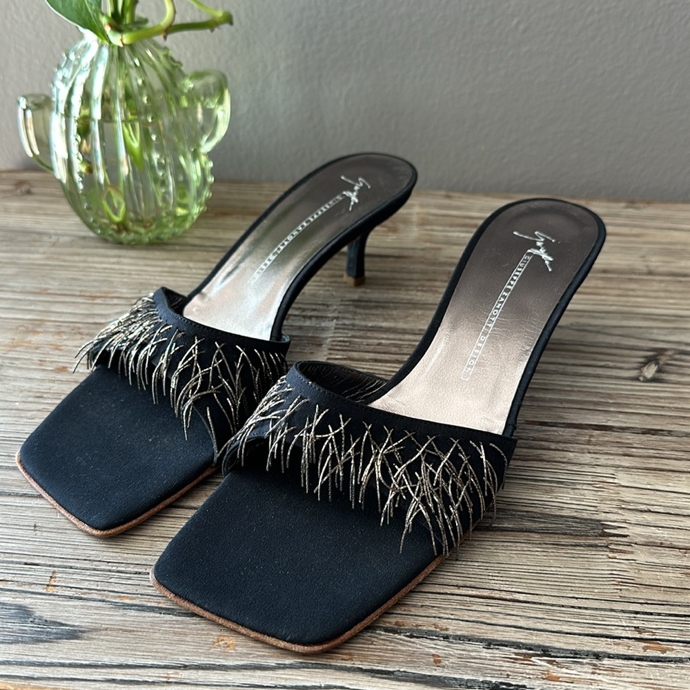 GIUSEPPE ZANOTTI evening sandals kitten heels shoes silver metal fringe size 9